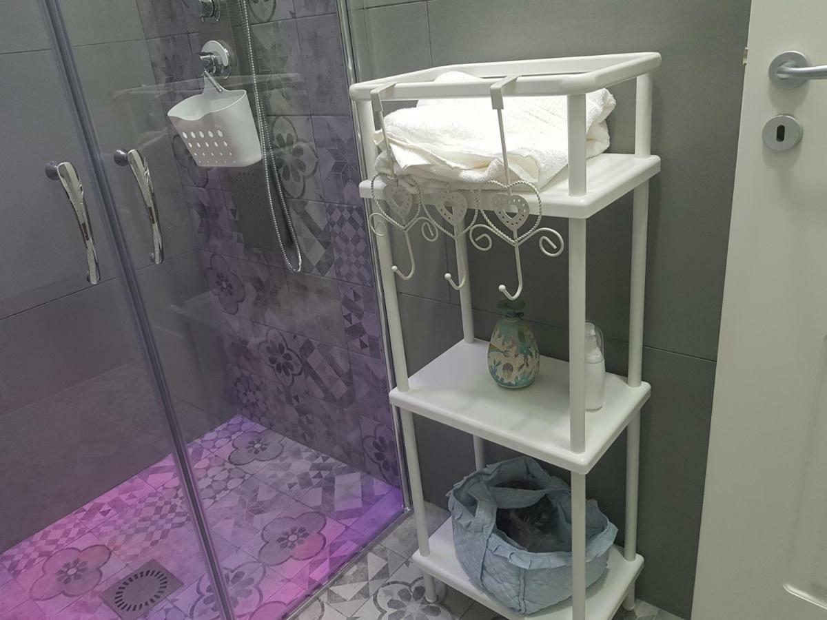 נאפולי Small Bedroom Vomero'S מראה חיצוני תמונה
